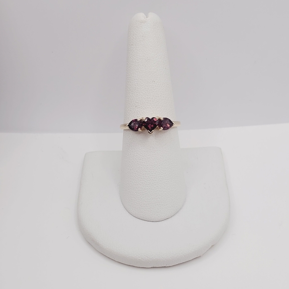 10k Solid Yellow Gold Heart & Pear Garnet Ring - Picture 7 of 9
